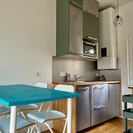 Deux Pieces Avec Balcon, Calme Et Ensoleille Apartamento *